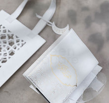 Load image into Gallery viewer, Elegant Quran Gift Set with Leather Bag | مجموعة هدايا القرآن الكريم الأنيقة مع حقيبة جلدية overbookedatm